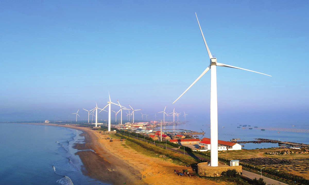 
Wind power generation equipment operates in Weihai, East China's Shandong Province on June 15, 2023.