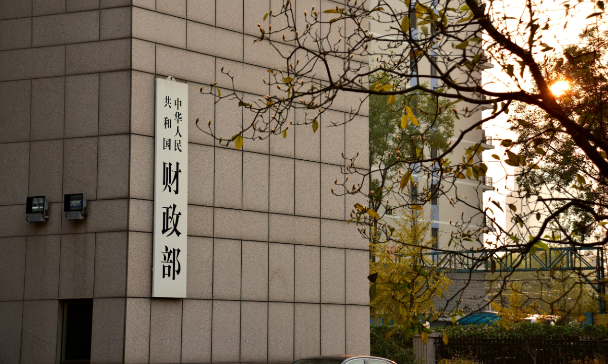 福建持续阴雨明晚开始降温 元旦假期或放晴