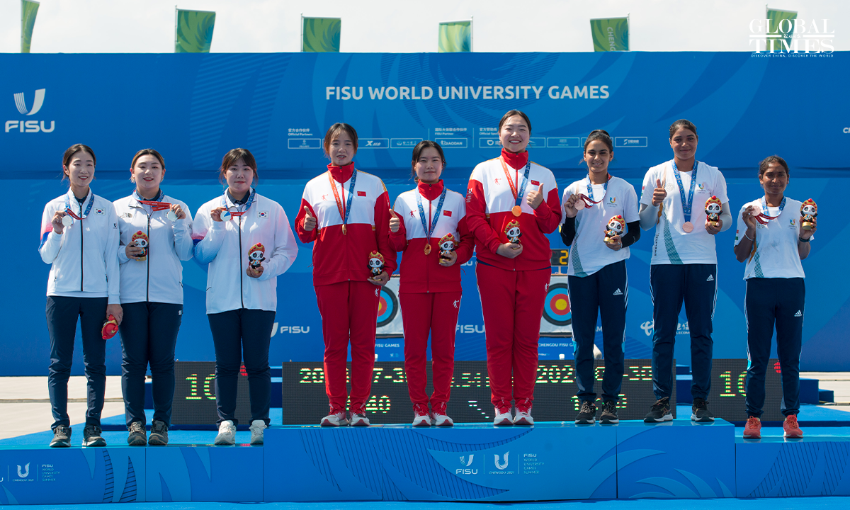 China's team narrowly defeated South Korea's team to win the gold medal ...