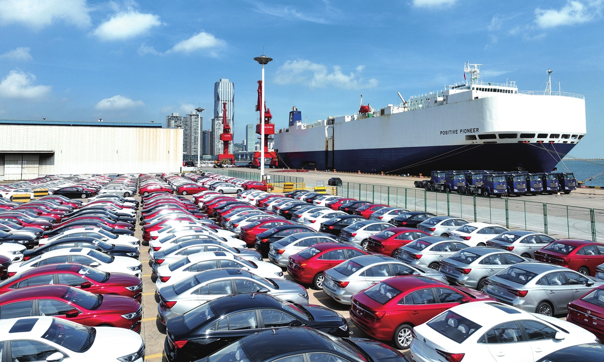 A large number of vehicles are assembled at Lianyungang port in East China's Jiangsu Province on August 2, 2023, ready to be loaded onto ships. During the first half, the port exported 169,835 vehicles, an increase of 106 percent year-on-year. Photo: VCG
