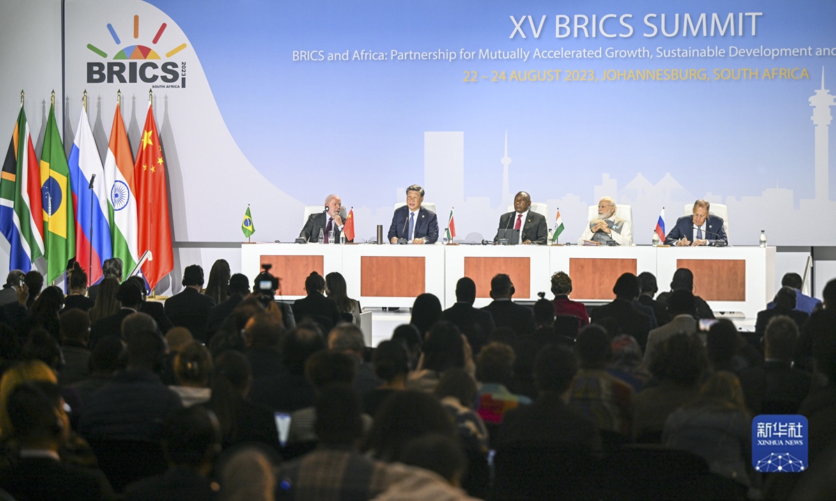 Chinese President Xi Jinping (second from left) delivers an important speech at a press conference during the 15th BRICS Summit in Johannesburg, South Africa, on August 24, 2023. BRICS leaders agreed on Thursday to invite six countries, namely Argentina, Egypt, Ethiopia, Iran, Saudi Arabia and the United Arab Emirates, to join the group. Photo: Xinhua