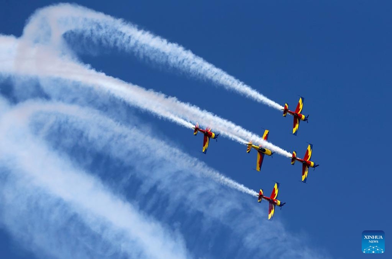 An aerobatic team performs during the 2023 Bucharest International Air Show & General Aviation Exhibition in Bucharest, Romania, Aug. 26, 2023. Photo: Xinhua