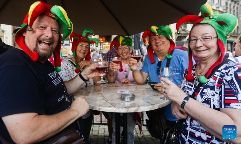 People enjoy beers at the 23rd Belgian Beer Weekend in Brussels, Belgium, Sept. 2, 2023. More than 500 Belgian beers were presented by 53 breweries to the public during the event. Photo: Xinhua