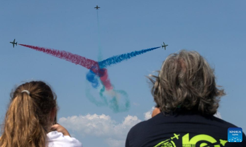 Spectators watch the performance of Saudi Arabian aircraft during an air show at the Tanagra Air Base, some 70 kilometers north of Athens, Greece on Sept. 2, 2023. Athens Flying Week 2023 was held on Sept. 2 and Sept. 3 at the Tanagra Air Base. Photo: Xinhua