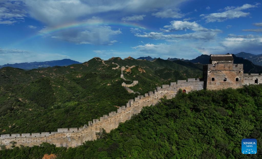 This aerial photo taken on Aug. 31, 2023 shows a view of the Jinshanling section of the Great Wall in Luanping County, north China's Hebei Province.(Photo: Xinhua)