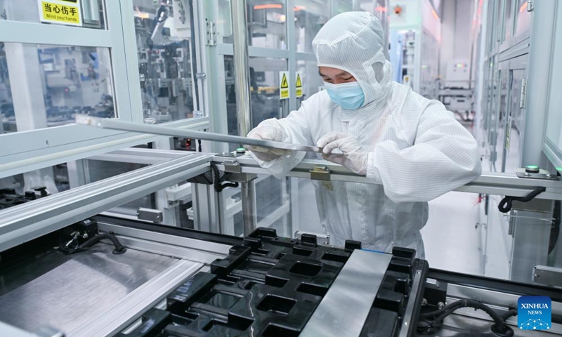 A staff member conducts product testing at a workshop of SVOLT Energy Technology Co., Ltd. in Yancheng, east China's Jiangsu Province, Sept. 8, 2023. Yancheng has boosted green and low-carbon development by advancing new energy industries such as wind and photovoltaic power in recent years. Photo: Xinhua
