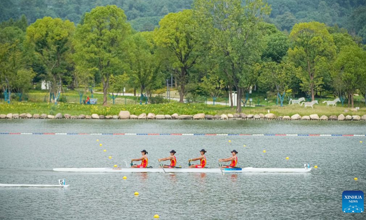 Team China compete during the Women's Four preliminary Race of rowing at the 19th Asian Games in Hangzhou, east China's Zhejiang Province, Sept. 20, 2023. (Xinhua/Jiang Han)








