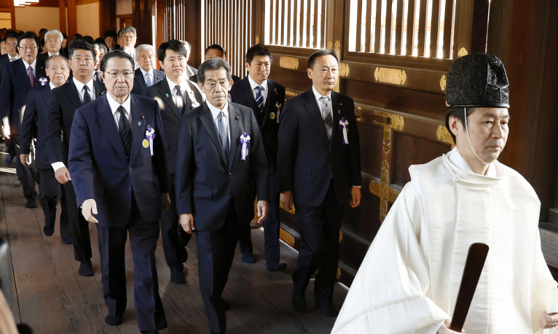A cross-party group of Japanese lawmakers visit the notorious war-linked Yasukuni Shrine in Tokyo on October 18, 2023. Photo: VCG