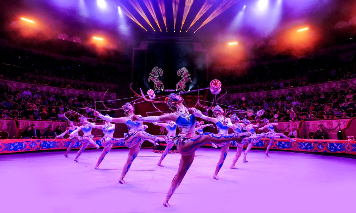 A classic performance by the China Acrobatic Troupe has won the 