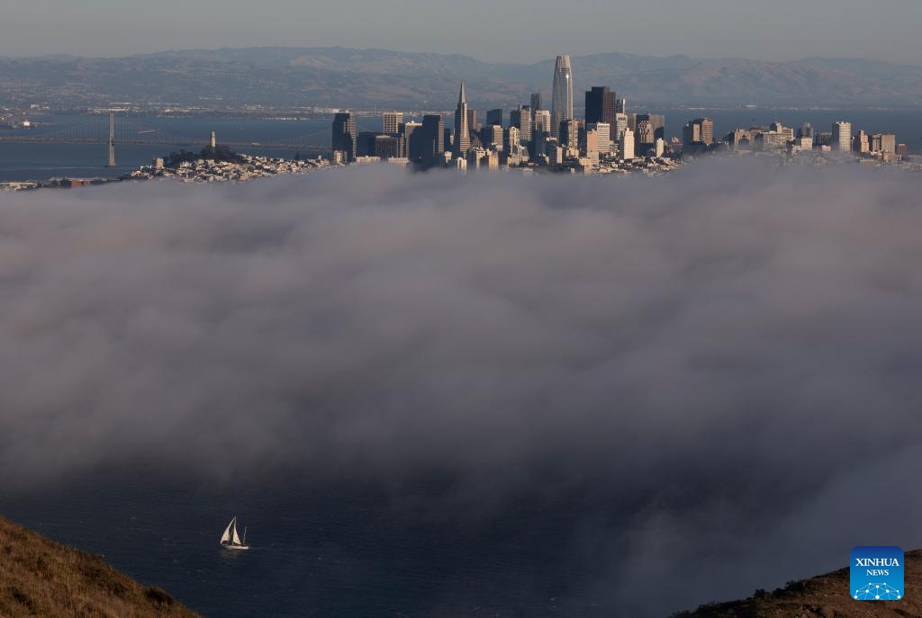 This photo taken on Oct. 17, 2023 shows thick clouds in San Francisco, the United States.(Photo: Xinhua)