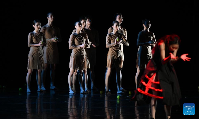 Dancers from China's Beijing Dance Theater perform the dance drama Three Poems at the Palacio de Bellas Artes in Mexico City, Mexico, Oct. 24, 2023. (Photo: Xinhua)