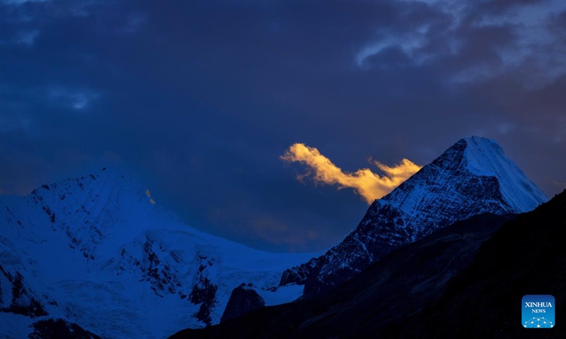 This photo taken on Oct. 7, 2023 shows the snow mountain in Banbar County of Qamdo, southwest China's Tibet Autonomous Region.(Photo: Xinhua)