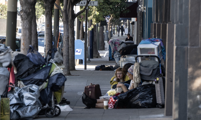 A few homeless people remain on Howard Street in San Francisco not far from Moscone Center on November 12, 2023. Photo: VCG