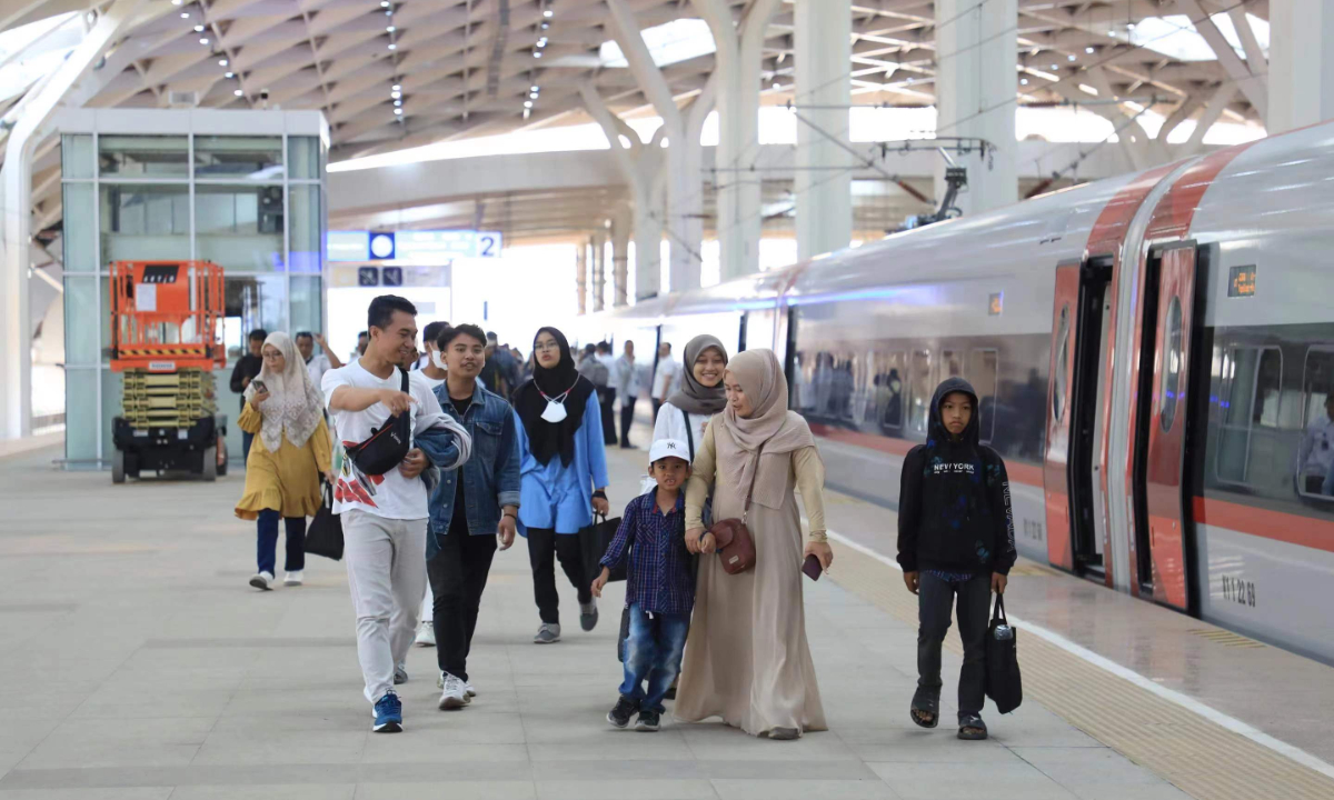 The Jakarta-Bandung HSR handles 383,000 passenger trips in its first month of official operation. Photo: Courtesy of China State Railway Group Co