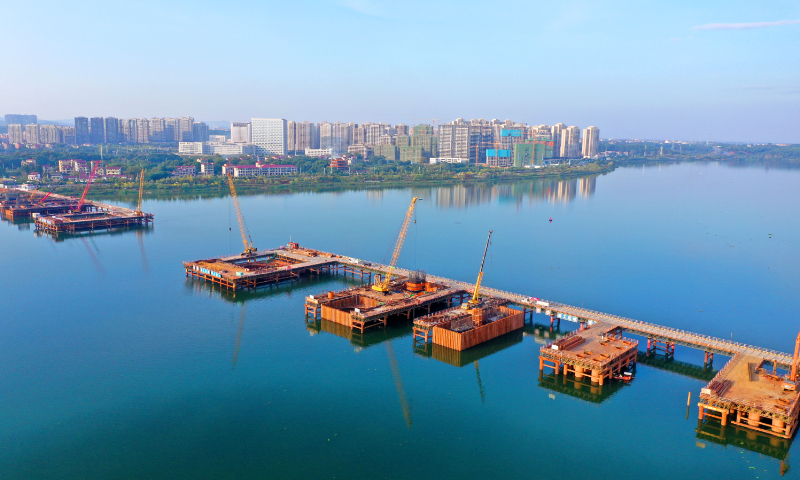 The Chengjiang Bridge is under construction in Taihe county, East China's Jiangxi Province, on October 18, 2023. Photo: VCG