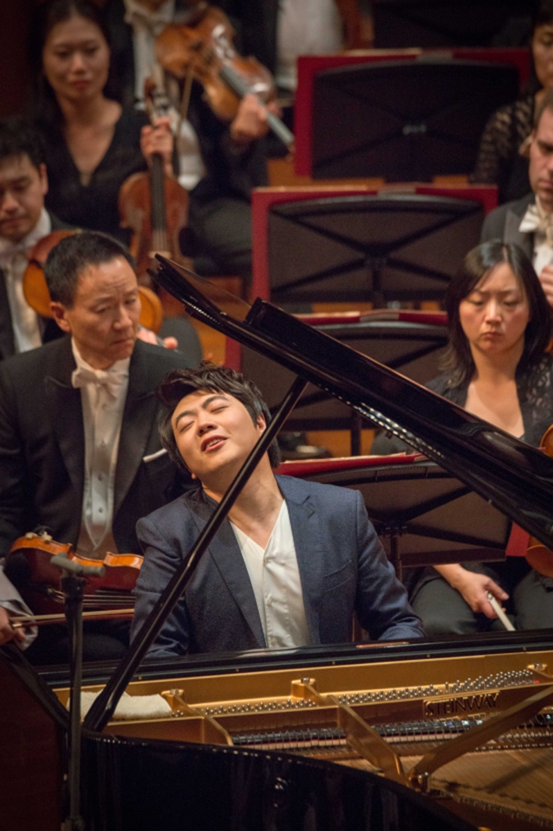 Chinese pianist Lang Lang performs with the Philadelphia Orchestra during a Beijing concert in 2016. Photo: Courtesy of China National Symphony Orchestra
