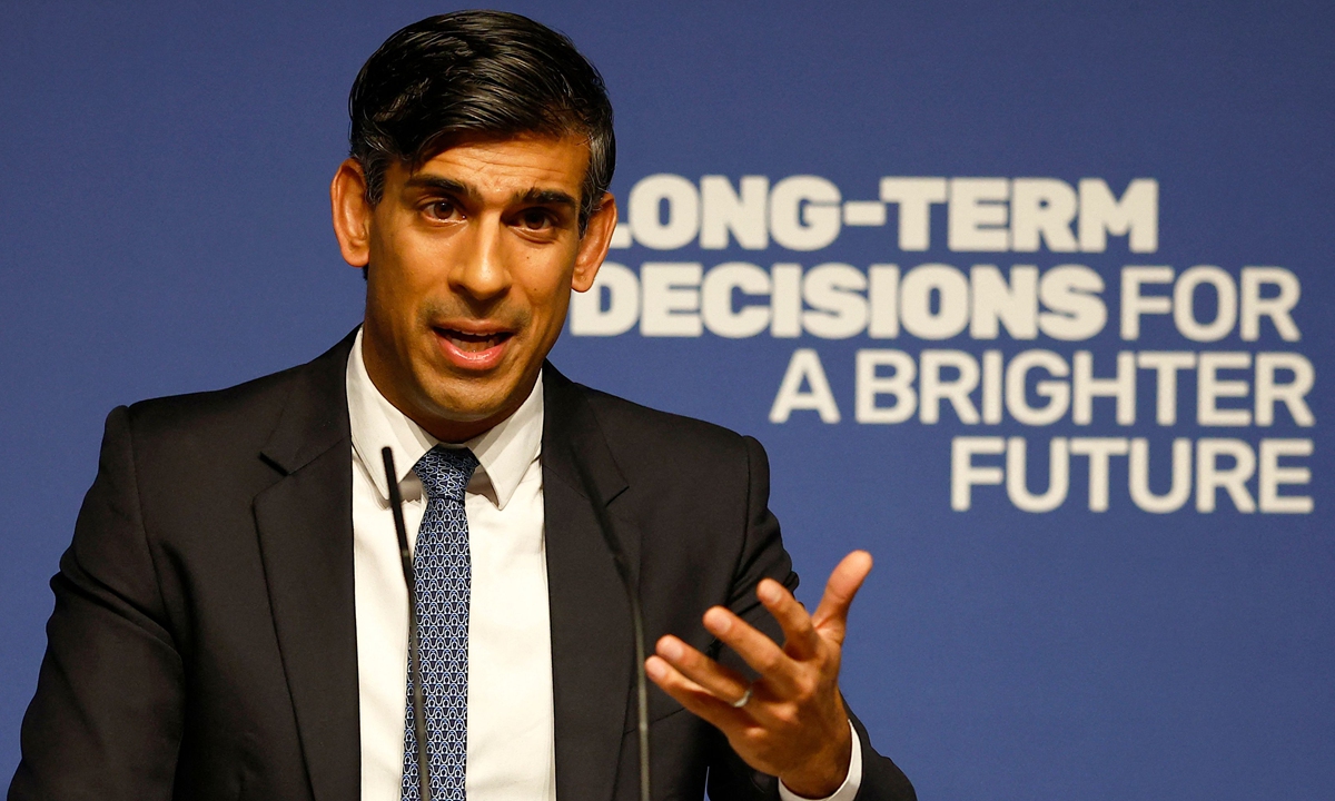 British Prime Minister Rishi Sunak delivers a speech on Artificial Intelligence (AI) in London on October 26, 2023. Photo: VCG