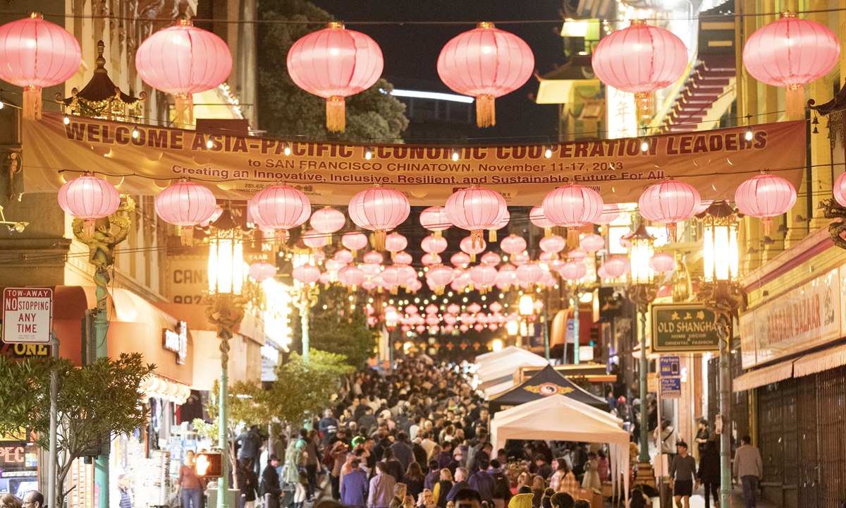 People visit the night market in San Francisco Chinatown on November 10, 2023, as the area is rolling out the special activities ahead of the Asia-Pacific Economic Cooperation (APEC) summit to welcome APEC leaders and attract tourists. Photo: VCG