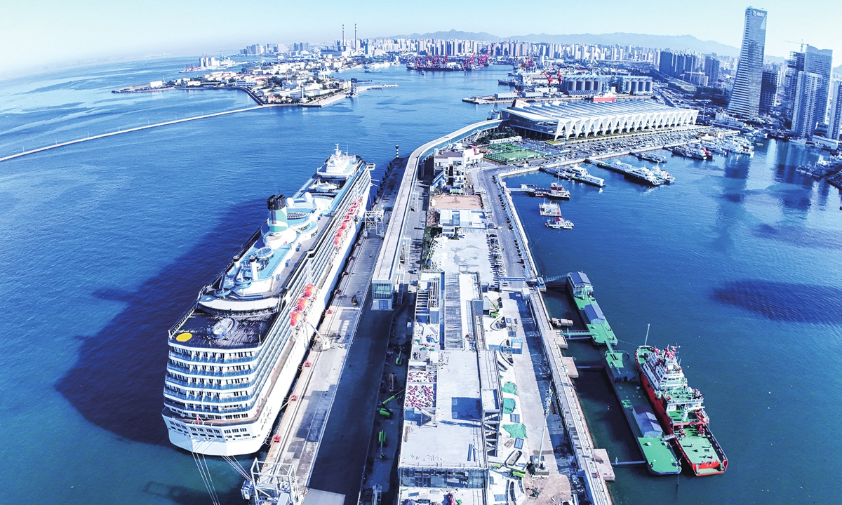 The cruise ship Mediterranea docks at its home port in Qingdao, East China's Shandong Province on November 20, 2023, with its maiden voyage set for November 26. The ship, built in Finland, with a length of 293 meters and width of 32 meters, has a gross tonnage of 85,619 tons along with 1,057 cabins and a passenger capacity of 2,680. The construction costs amounted to 400 million euros ($437.13 million). Photo: VCG