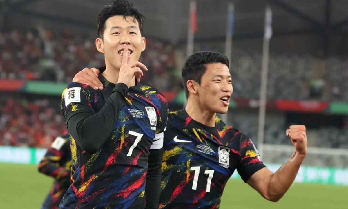 Son Heung-min makes a gesture of shushing to the Chinese fans. Photo: Xinhua