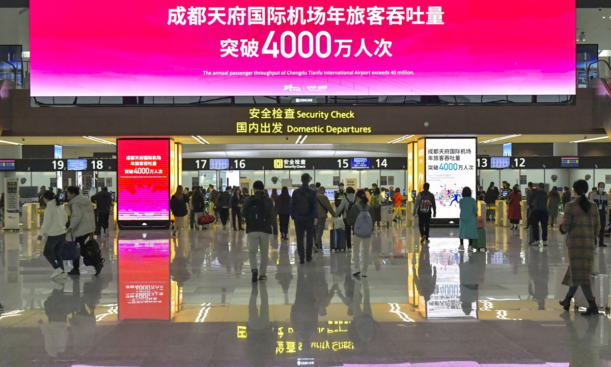 Chengdu Tianfu International Airport in Southwest China's Sichuan Province welcomes 40 million passengers as of November 23,<strong>888 slot</strong> 2023, making it one of the busiest airports in the world. The airport has 303 domestic routes, covering 182 destinations, ranking No.1 in terms of city coverage.  Photo: cnsphoto
