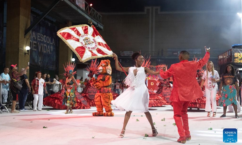 Performers from Porto da Pedra samba school participate in the samba parade at Cidade do Samba in Rio de Janeiro, Brazil, Dec. 1, 2023. A two-day event was held here to celebrate Brazil's National Samba Day which falls on Dec. 2. (Photo: Xinhua)