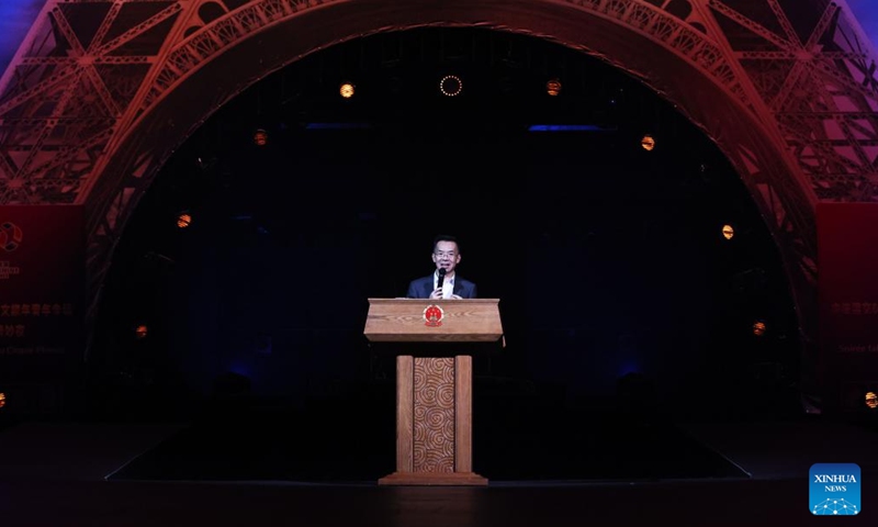 Chinese Ambassador to France Lu Shaye addresses the fabulous night at Cirque Phoenix in Paris, France, Dec. 8, 2023. Acrobats from Dalian Cirque of China performed here on Friday night. (Photo: Xinhua)
