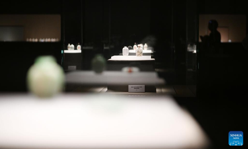 This photo taken on Dec. 10, 2023 shows snuff bottles displayed at Ningxia Museum in Yinchuan, northwest China's Ningxia Hui Autonomous Region. The exhibition features 26 snuff bottles from Ningxia Museum and 236 snuff bottles from Chongqing China Three Gorges Museum in southwest China's Chongqing. (Photo: Xinhua)