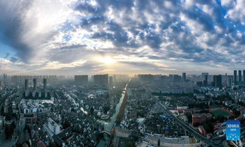 This panoramic aerial photo taken on Dec. 9, 2023 shows the view of a historical and cultural district along the Grand Canal in Wuxi, east China's Jiangsu Province. (Photo: Xinhua)