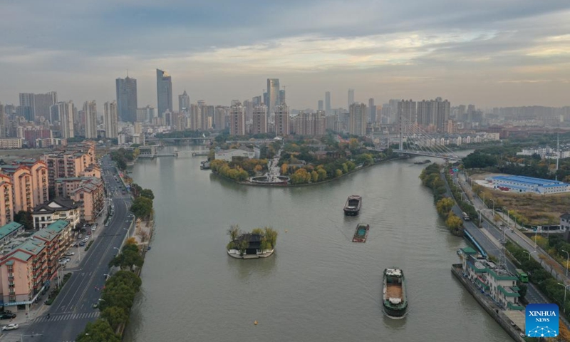 This aerial photo taken on Dec. 9, 2023 shows a view of the Grand Canal in Wuxi, east China's Jiangsu Province. (Photo: Xinhua)