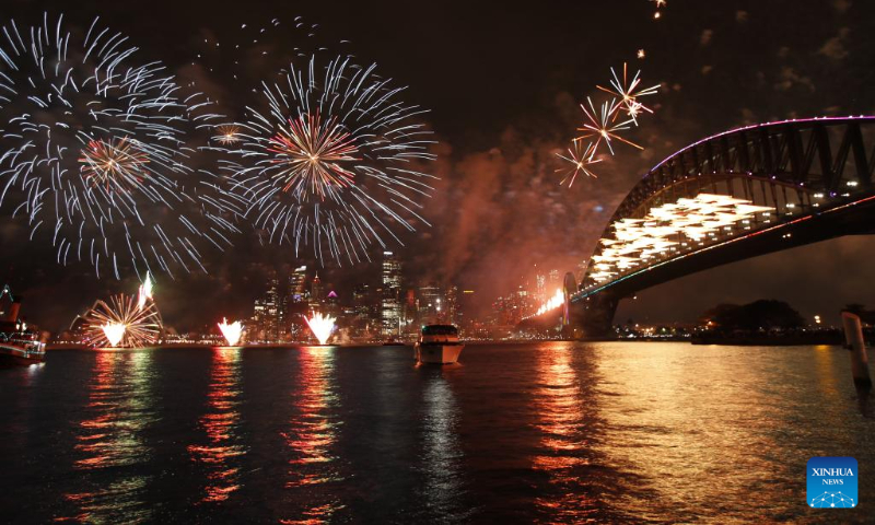 Fireworks set off to celebrate New Year in Sydney, Australia - Global Times