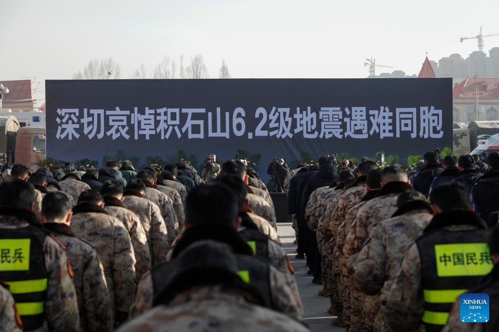 People pay a silent tribute during a commemorative event for earthquake victims at a square in Dahejia Township of Jishishan County, northwest China's Gansu Province, Dec. 25, 2023. A 6.2-magnitude earthquake jolted Jishishan County of Gansu Province on Dec. 18.(Photo: Xinhua)