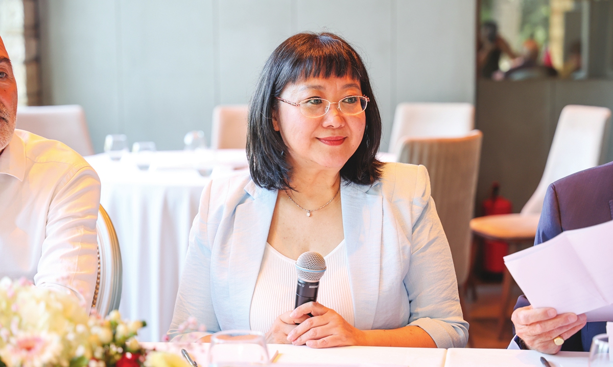 Luo Tong at a seminar Photo: Courtesy of Luo Tong