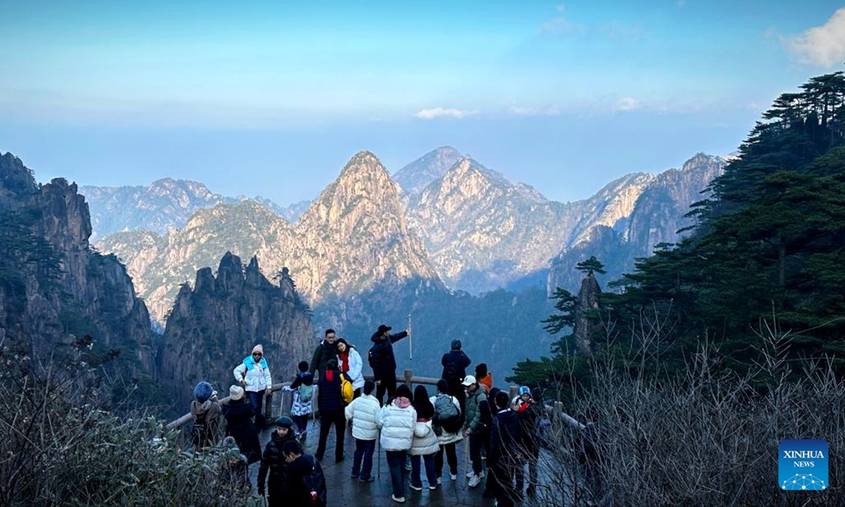 China’s tourism revenue surging during 2024 New Year holidays