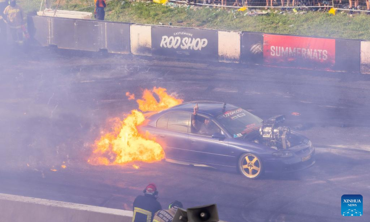 A car does a burnout during the Summernats car festival in Canberra, Australia, Jan 5, 2024. The car festival is held from Jan 4 to 7. Photo:Xinhua