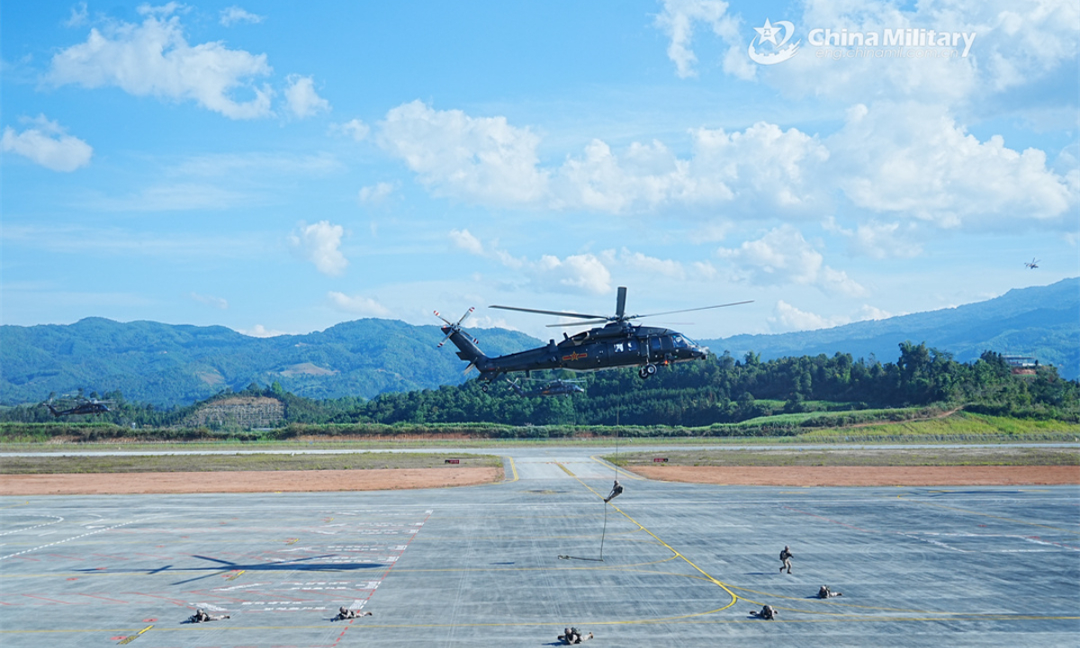 Helicopters in flight training - Global Times