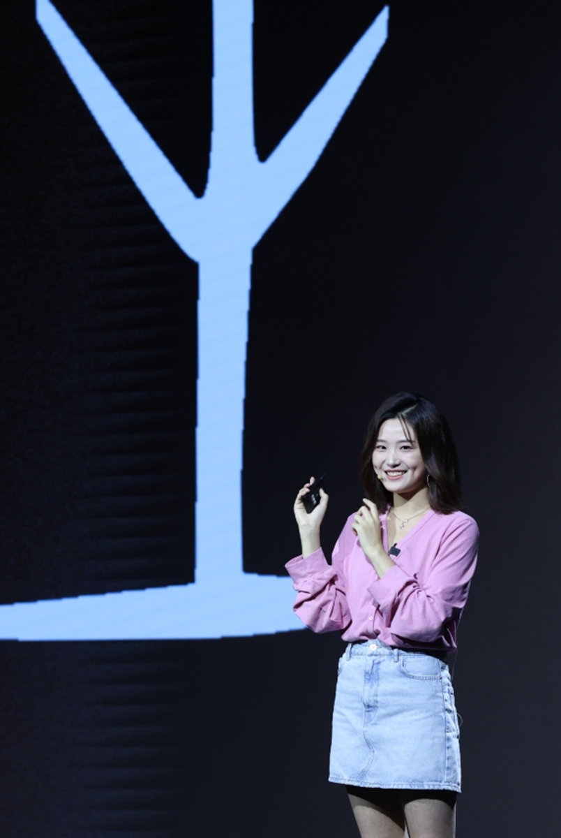 Li Youxi, an oracle bone inscriptions knowledge disseminator  Photo: Courtesy of Li Youxi