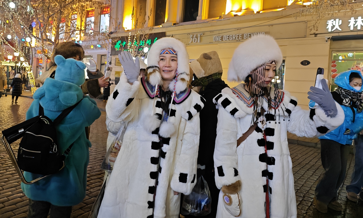 Aoluguya Ewenki people wear their traditional clothing in Harbin. Photo: VCG