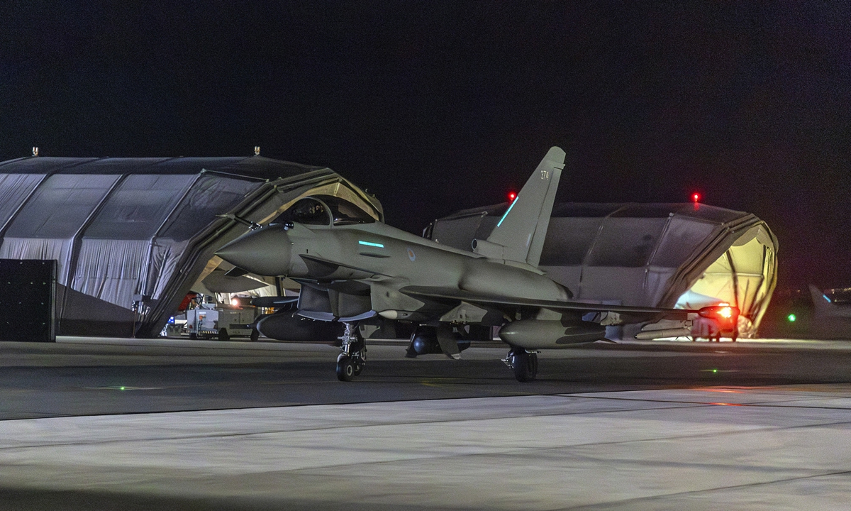 An aircraft returns to base at RAF Akrotiri in Cyprus, after conducting strikes on targets in Yemen, as part of the airstrikes launched by the US and the UK on Houthis, on January 12, 2024. Photo: VCG