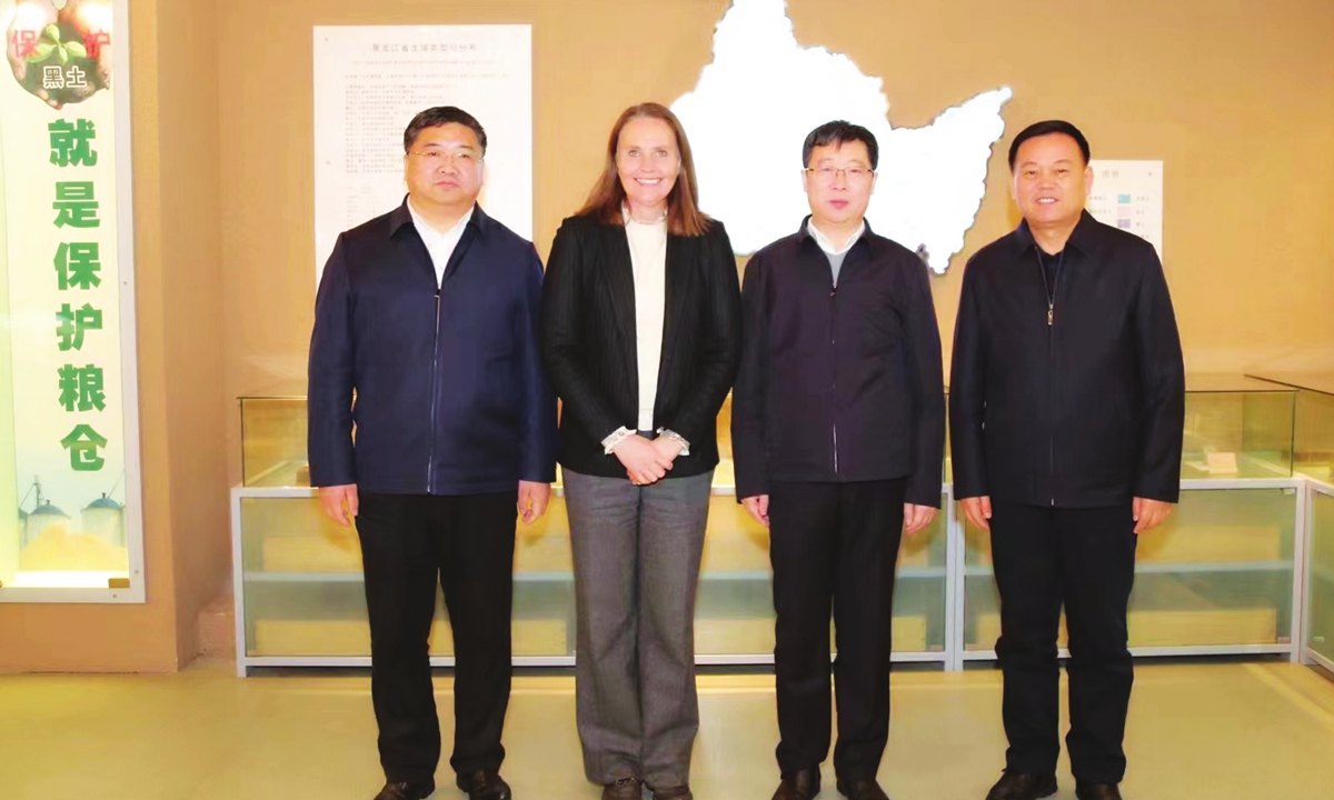 Signe Brudeset (second from left), Norwegian Ambassador to China visits Heilongjiang Academy of Agricultural Sciences during her stay in Harbin. Photo: Courtesy of Royal Norwegian Embassy in Beijing