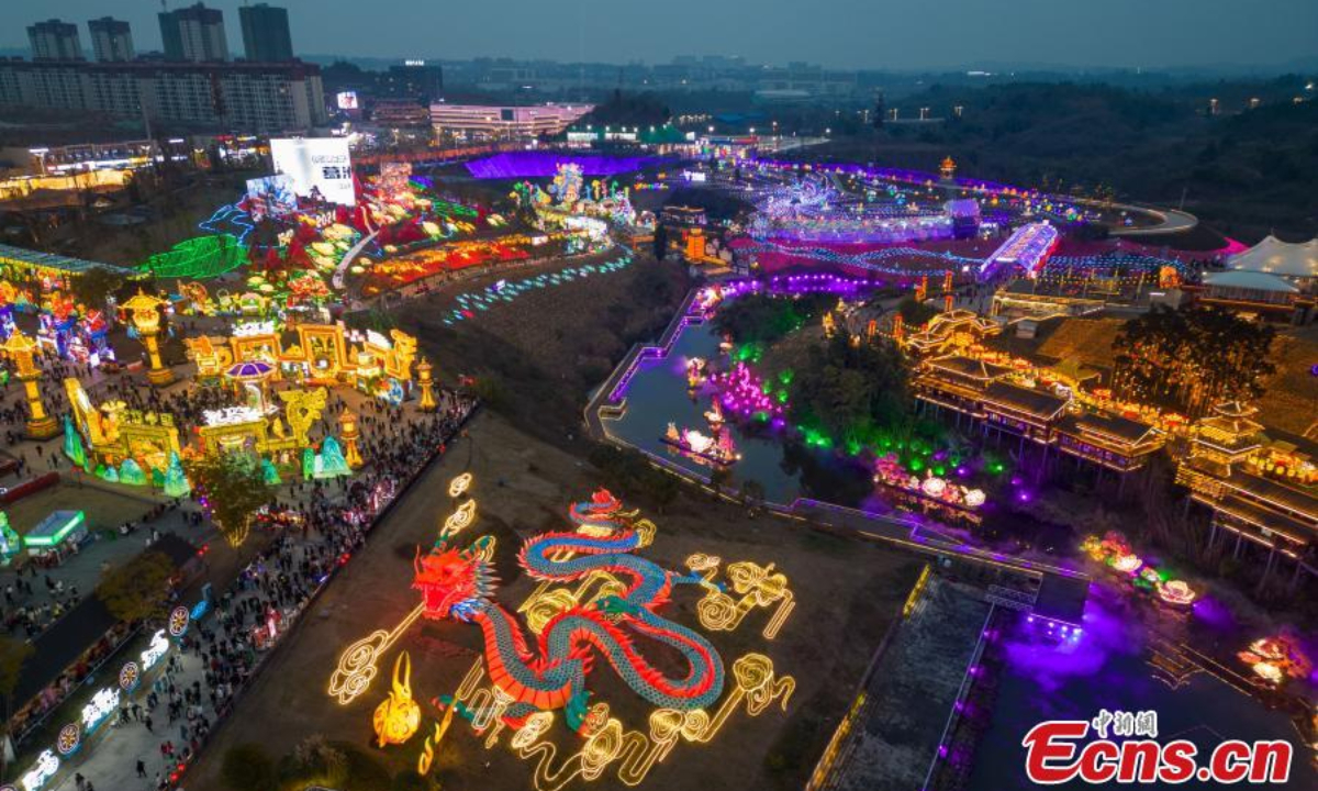Featured lanterns are illuminated at the 30th Zigong International Dinosaur Lantern Show in southwest China's Sichuan Province, Feb 7, 2024. Photo:China News Service