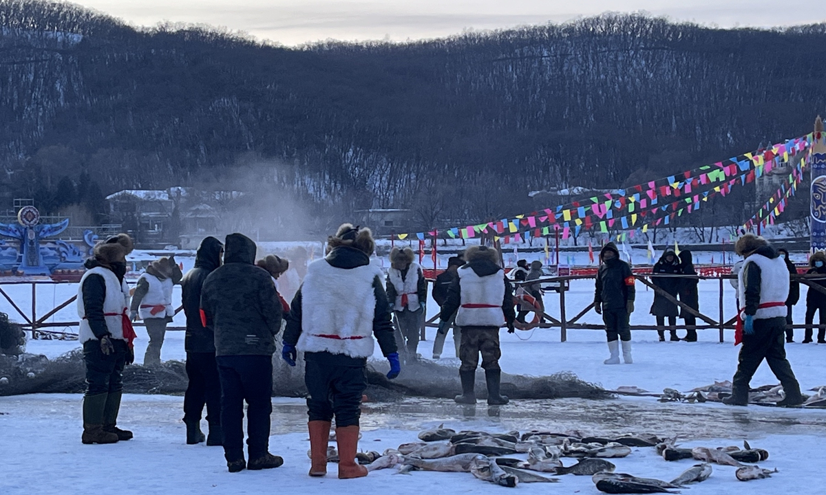 Foreign envoys invited to NE China to witness winter sports boom