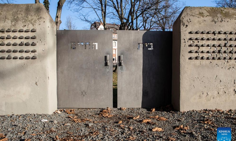 This photo taken on Jan. 27, 2024 shows the gate of an Old Jewish Cemetery on Battonnstrasse in Frankfurt, Germany.(Xinhua/Zhang Fan)