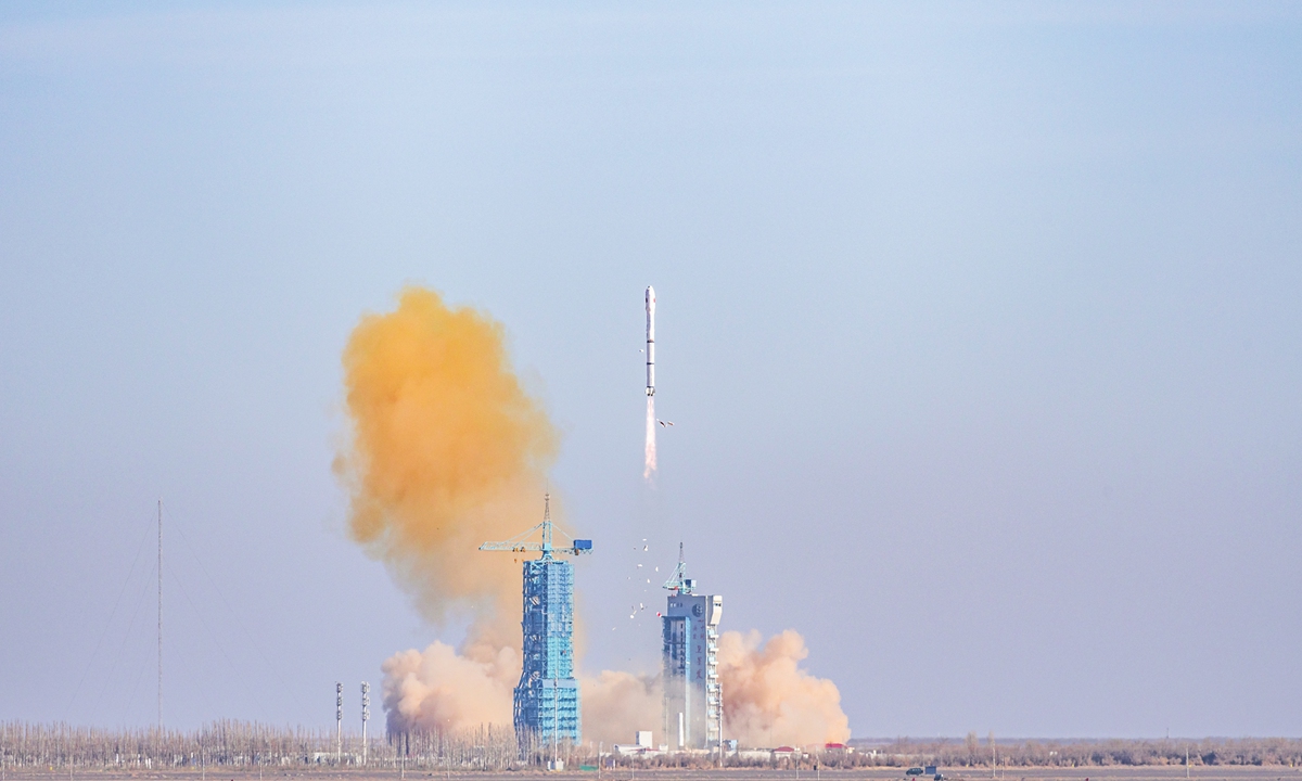 A Long March-2C carrier rocket helps Egypt send a remote-sensing satellite into orbit from the Jiuquan Satellite Launch Center in Jiuquan, Gansu Province, on December 4, 2023. Photo: VCG