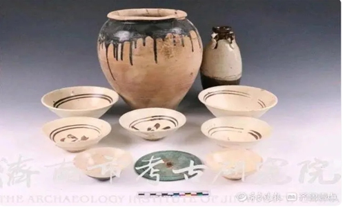 Over 300 ancient tombs found in East China shed light on relationship between flooding and burial sites - Vimarsana News
