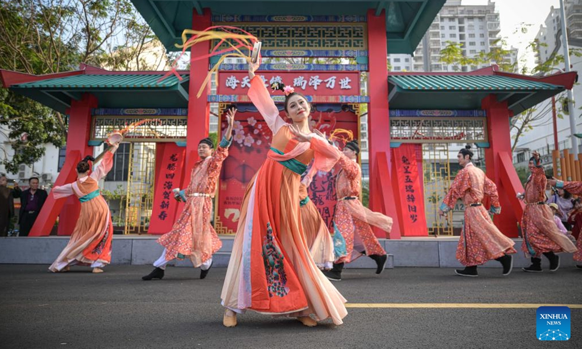 Actors perform dance during an event celebrating the Chinese Lunar New Year in Haikou City, south China's Hainan Province, Feb. 12, 2024. People across China are enjoying temple fairs, lantern shows and other events to celebrate the Chinese Lunar New Year and embrace the festive atmosphere. (Xinhua/Pu Xiaoxu)


