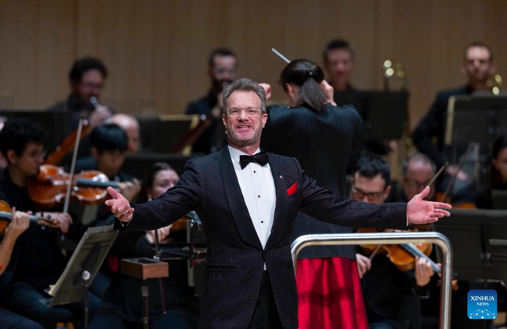Artist Mark Rowswell, also known as Dashan, performs music recitation Ballad of the Pipa at Roy Thomson Hall in Toronto, Canada, Feb. 13, 2024. A concert in celebration of the Chinese New Year of the Dragon was held here by the Toronto Symphony Orchestra on Tuesday. (Photo: Xinhua)