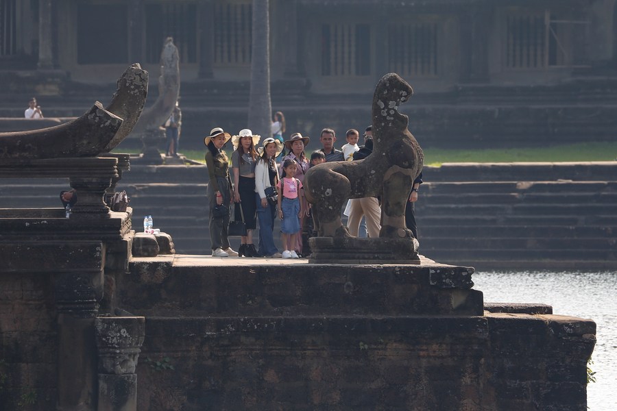 Tourists visit the Angkor Wat in Siem Reap province, Cambodia on Feb. 10, 2024.(Photo: China News Service)