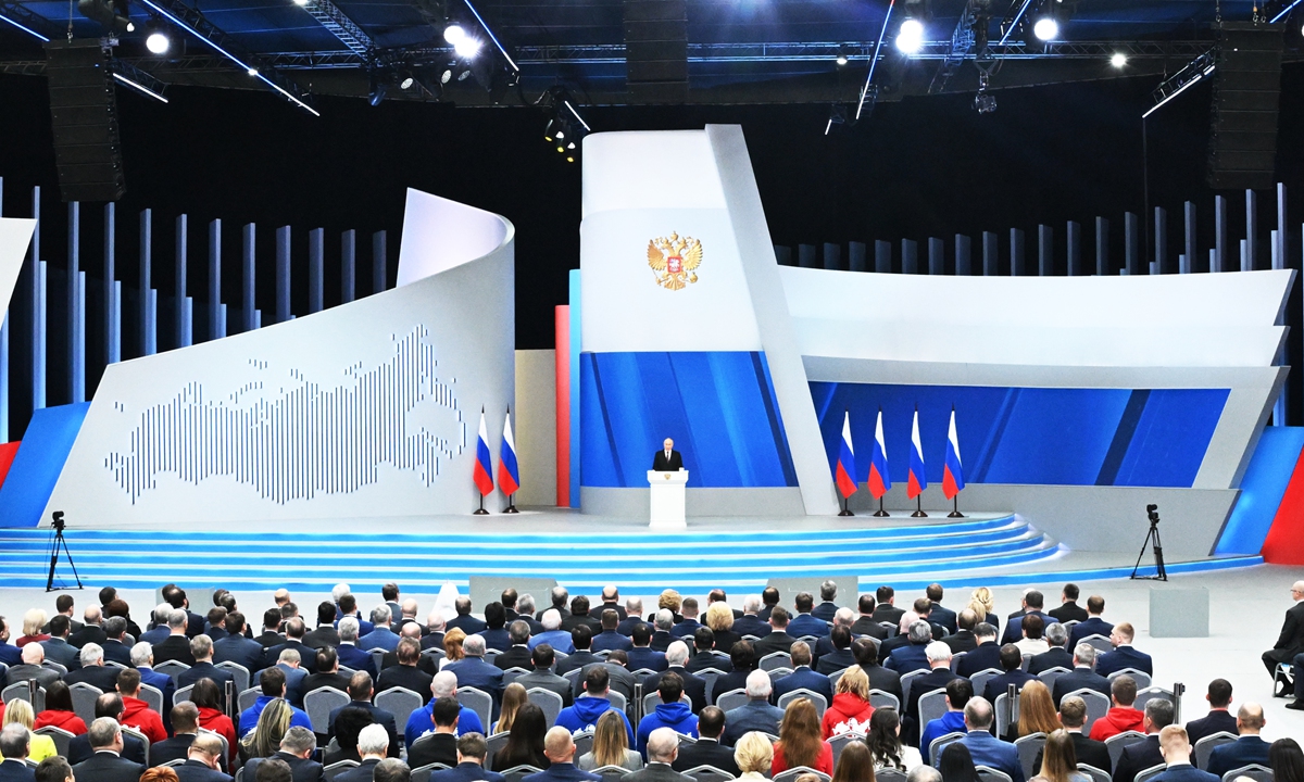  Le président russe Vladimir Poutine prononce son discours annuel sur l’état de la nation devant l’Assemblée fédérale à Gostiny Dvor à Moscou, en Russie, le 29 février 2024. Crédit photo : VCG