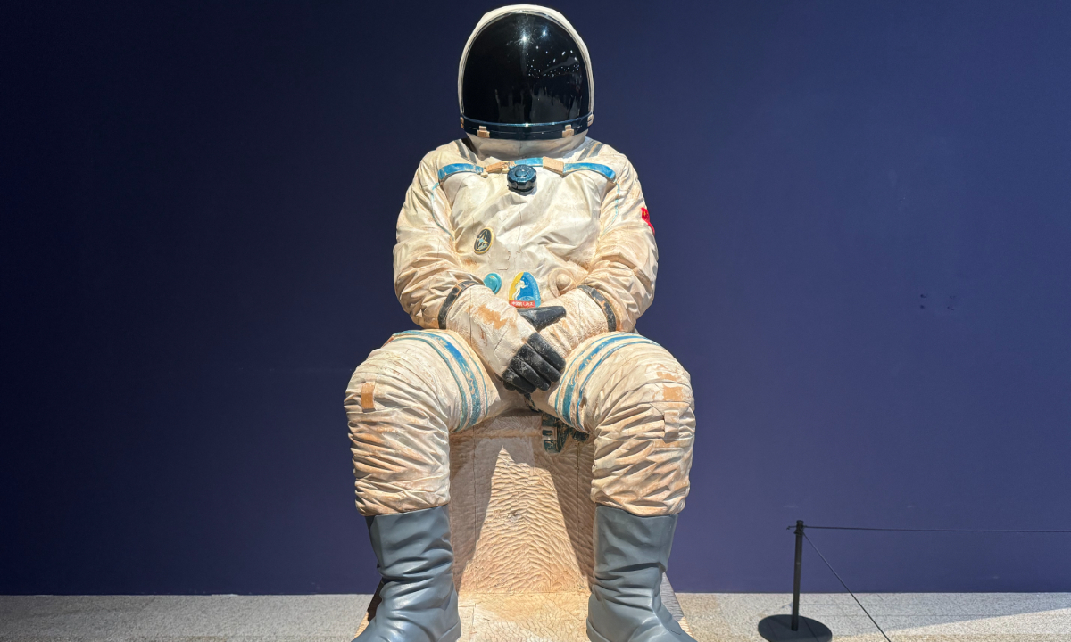 Beijing sculpture exhibition showcases art inspired by Chinese space exploration